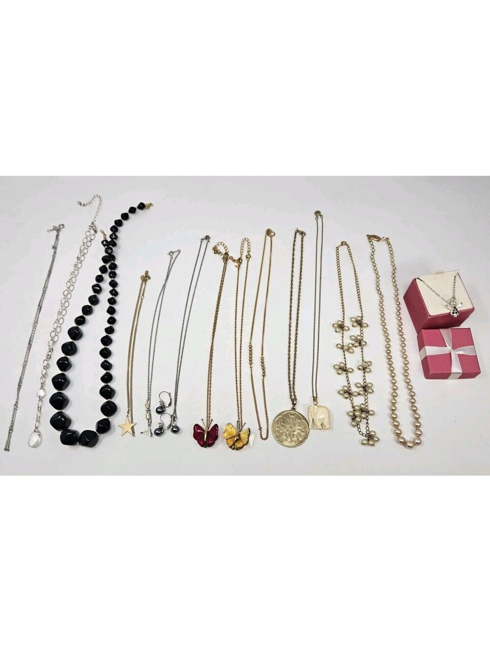 Lot Of 15 Pieces Mixed Vintage Avon Jewelry Necklaces Earrings All Wearable